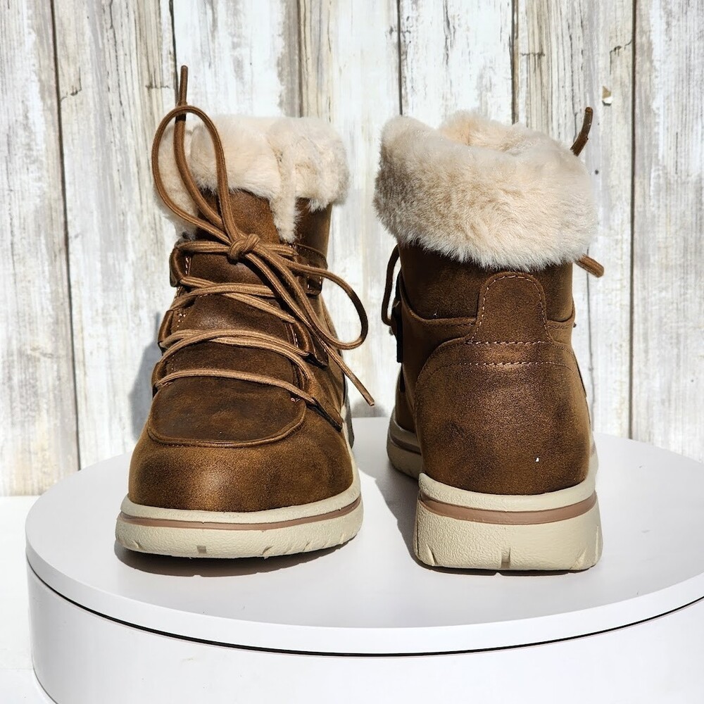 Cliffs by White Mountain Harrison Tan Lace-Up Booties Women’s 7.5 Wide NEW - Picture 4 of 12